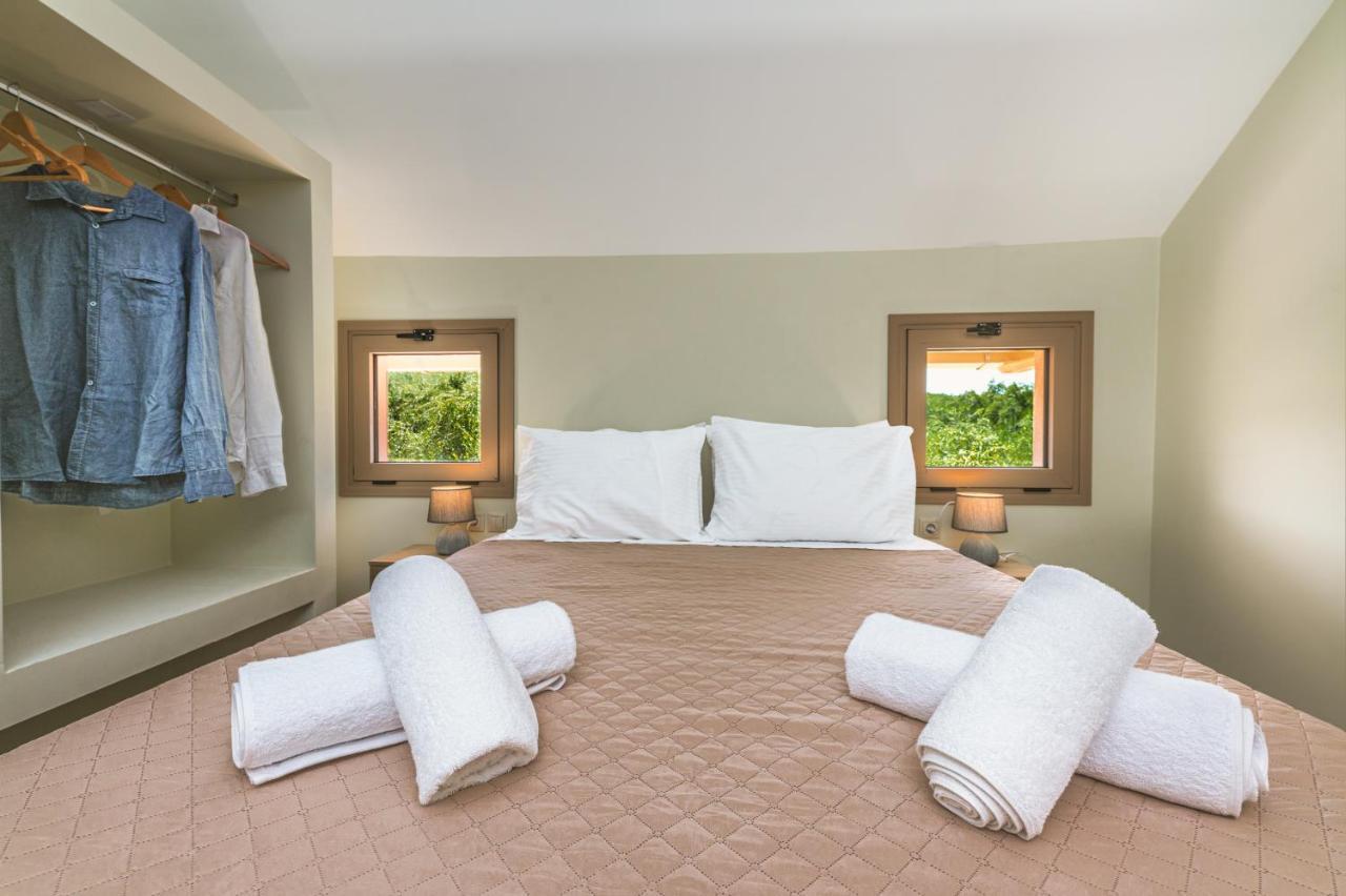 Kozanos Suites With Private Pool 아모우디 외부 사진