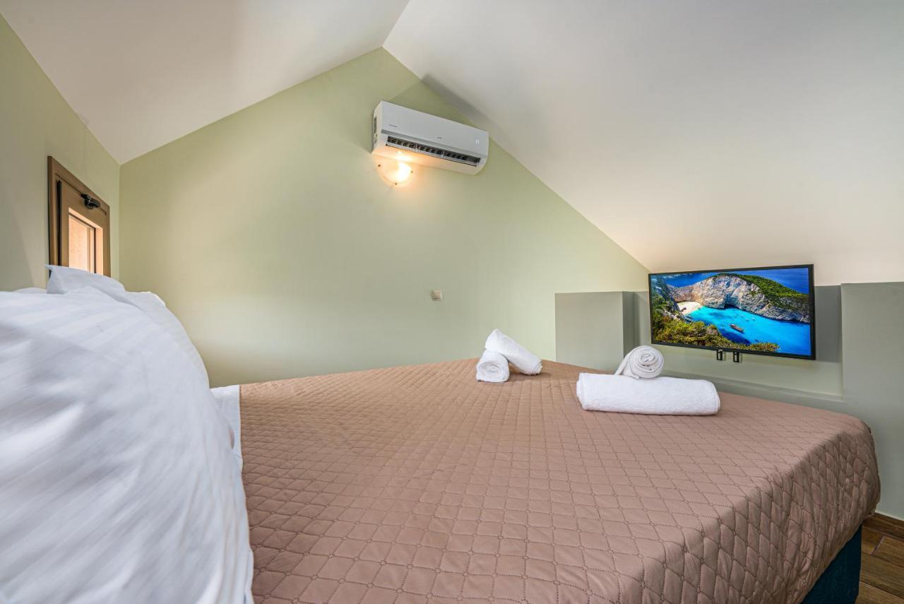 Kozanos Suites With Private Pool 아모우디 외부 사진